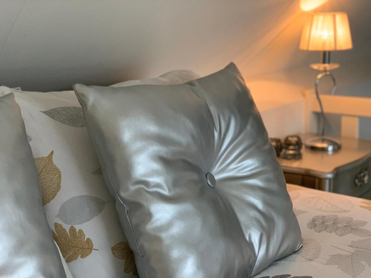 Bed & Breakfast Heitse Heythuysen エクステリア 写真